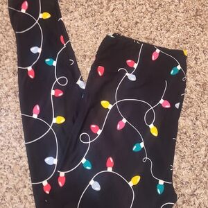 LuLaRoe Women's Christmas Lights & Black Leggings. Size TC.